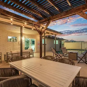 Holiday home Cozy-Perfect Location-Private Pool-Heat Optional-Sunsetfun-Gcu, Phoenix